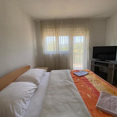 Apartman “Iva” Lejlighed Drvar Eksteriør billede