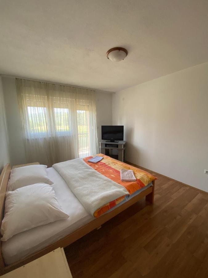 Apartman “Iva” Lejlighed Drvar Eksteriør billede